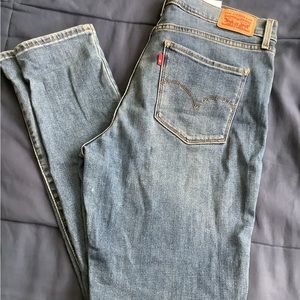 Women’s Levi’s Shaping Skinny Jeans